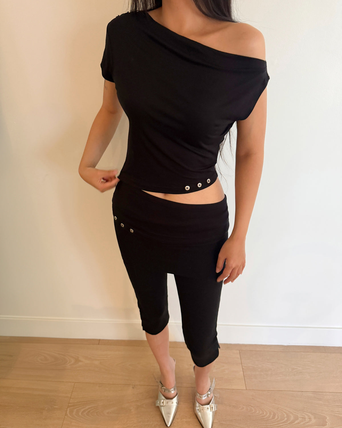 AFTER HOURS SHOULDER TOP