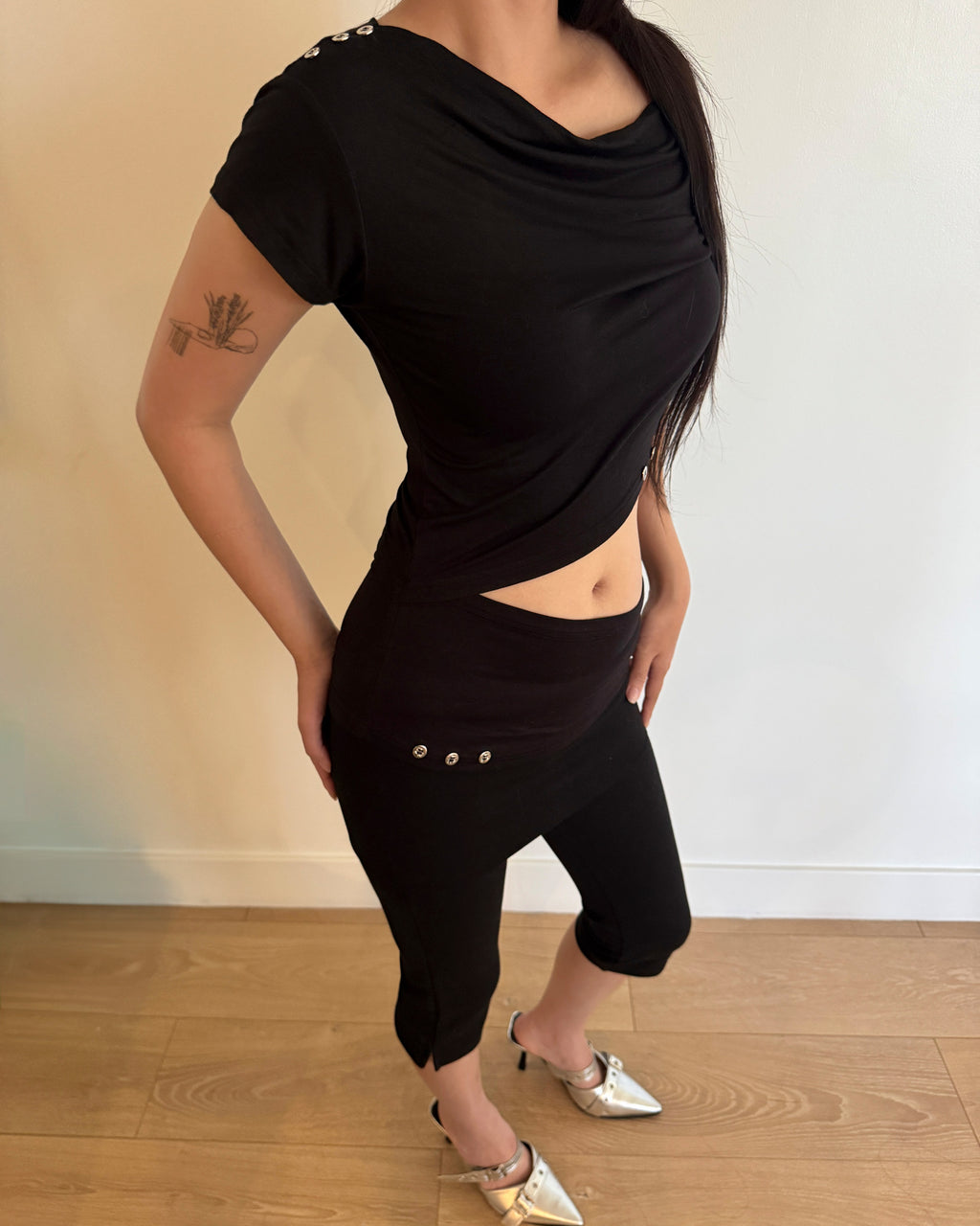 AFTER HOURS SHOULDER TOP