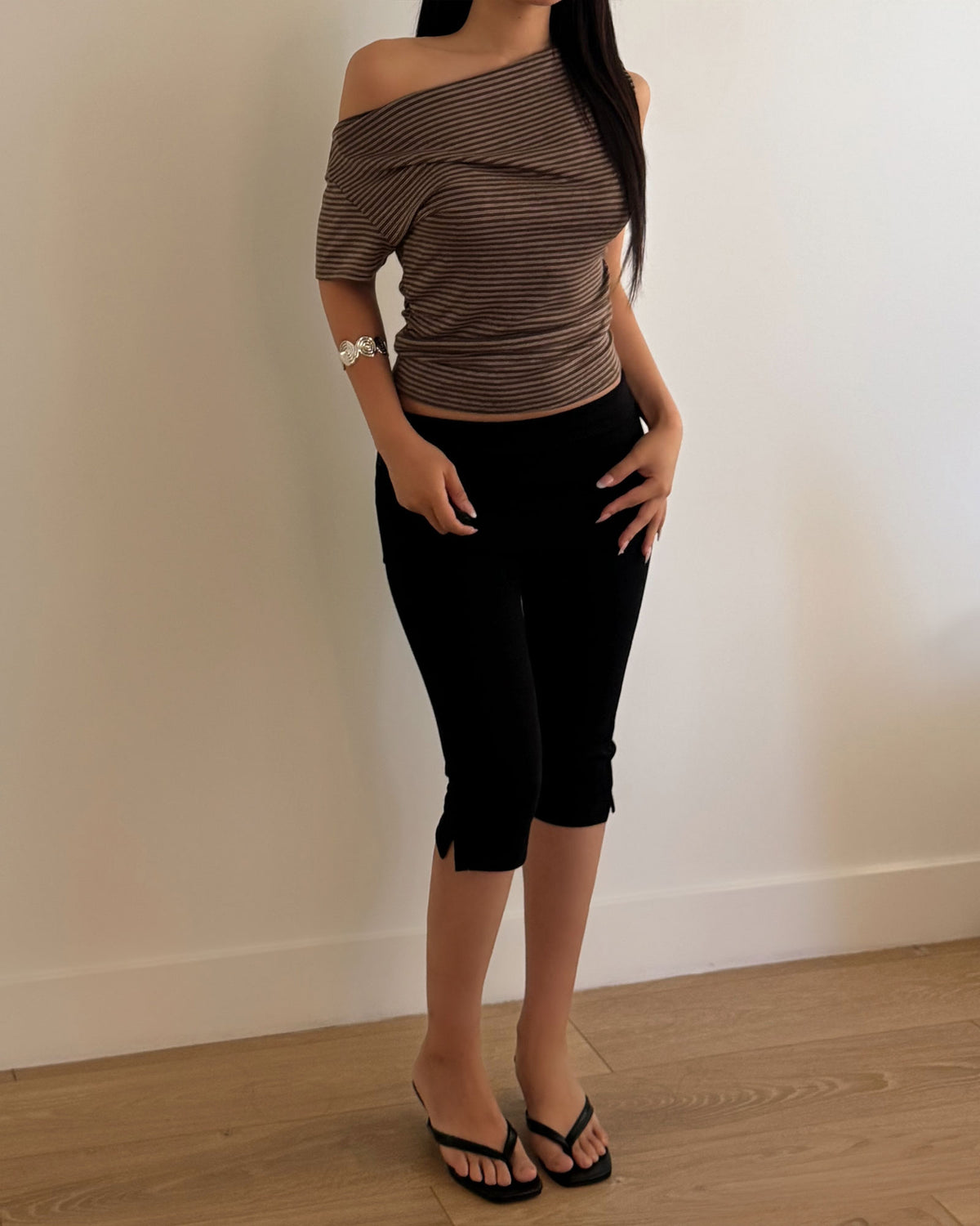 SLOANE ONE-SHOLDER TOP